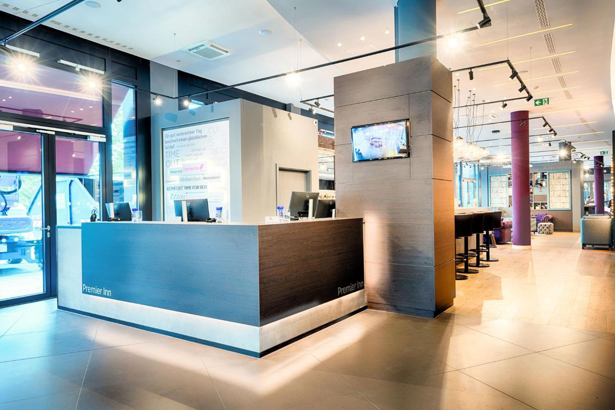 Premier Inn Heilbronn City Centre Exterior foto